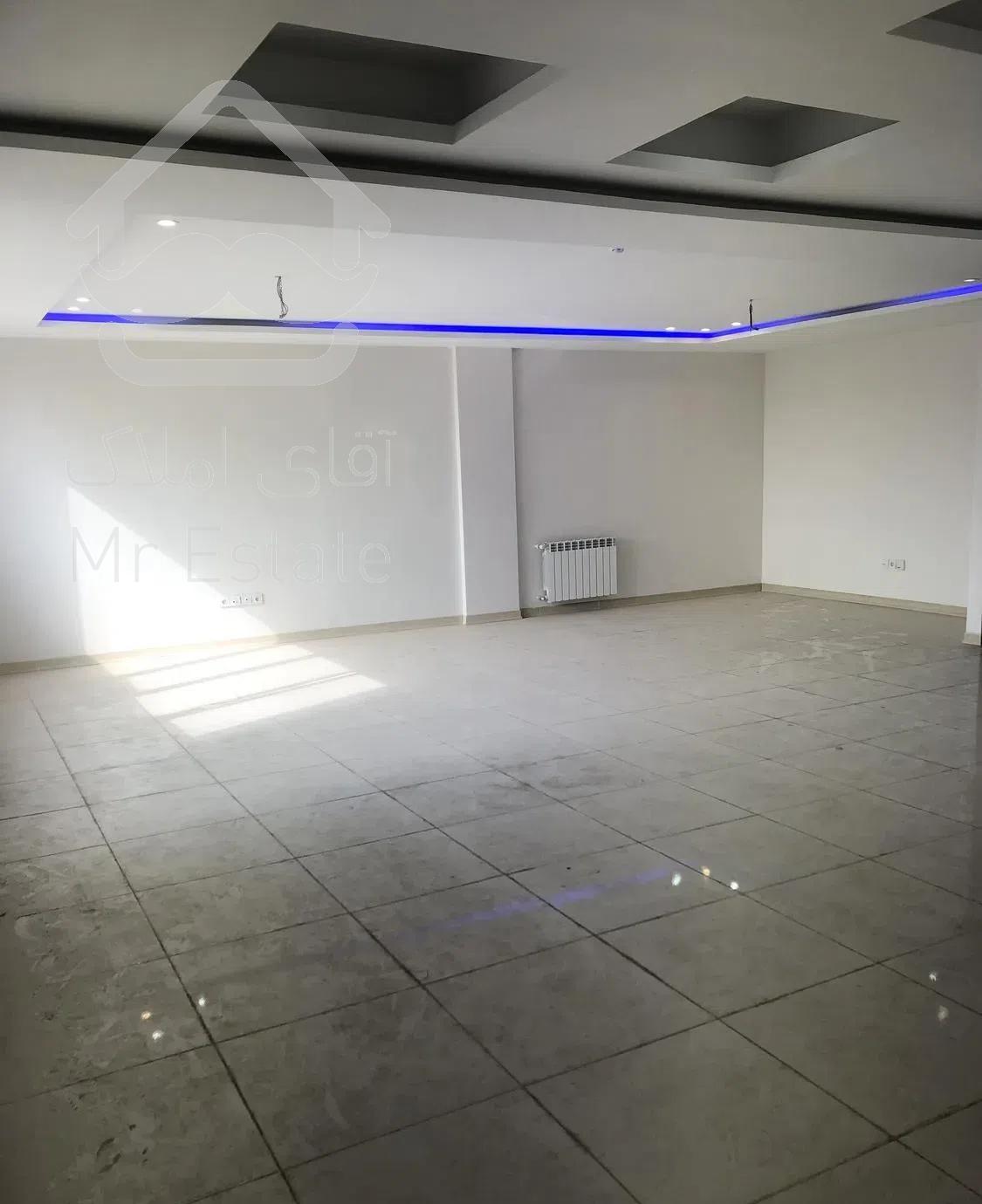 خرید/فروش/آپارتمان۱۳۰متری۳خواب/دیزاین/دریاچه