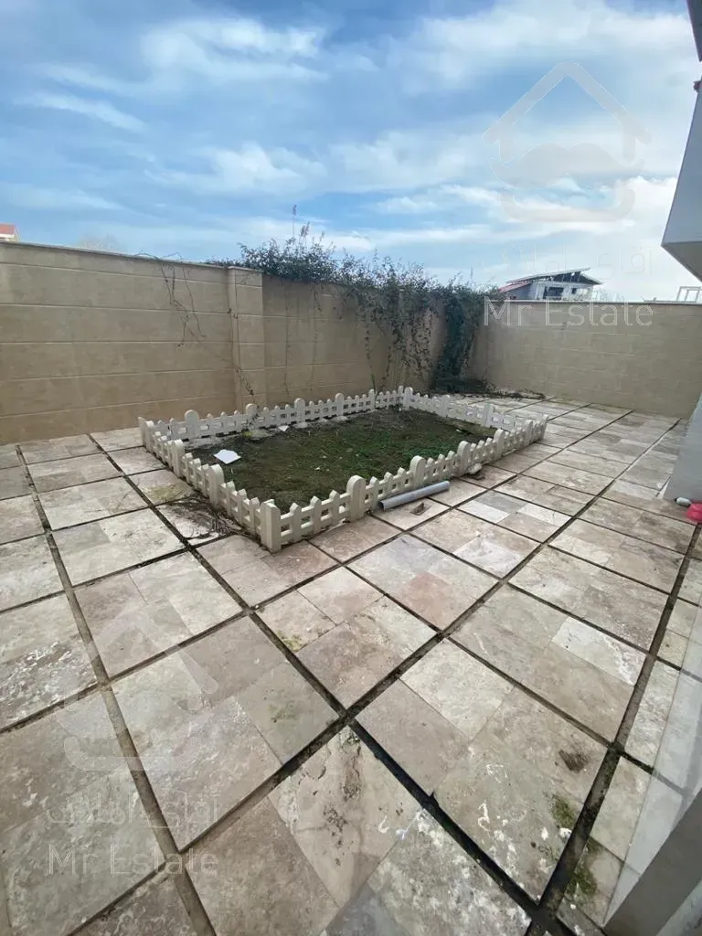 ویلا شهرکی نوساز برند