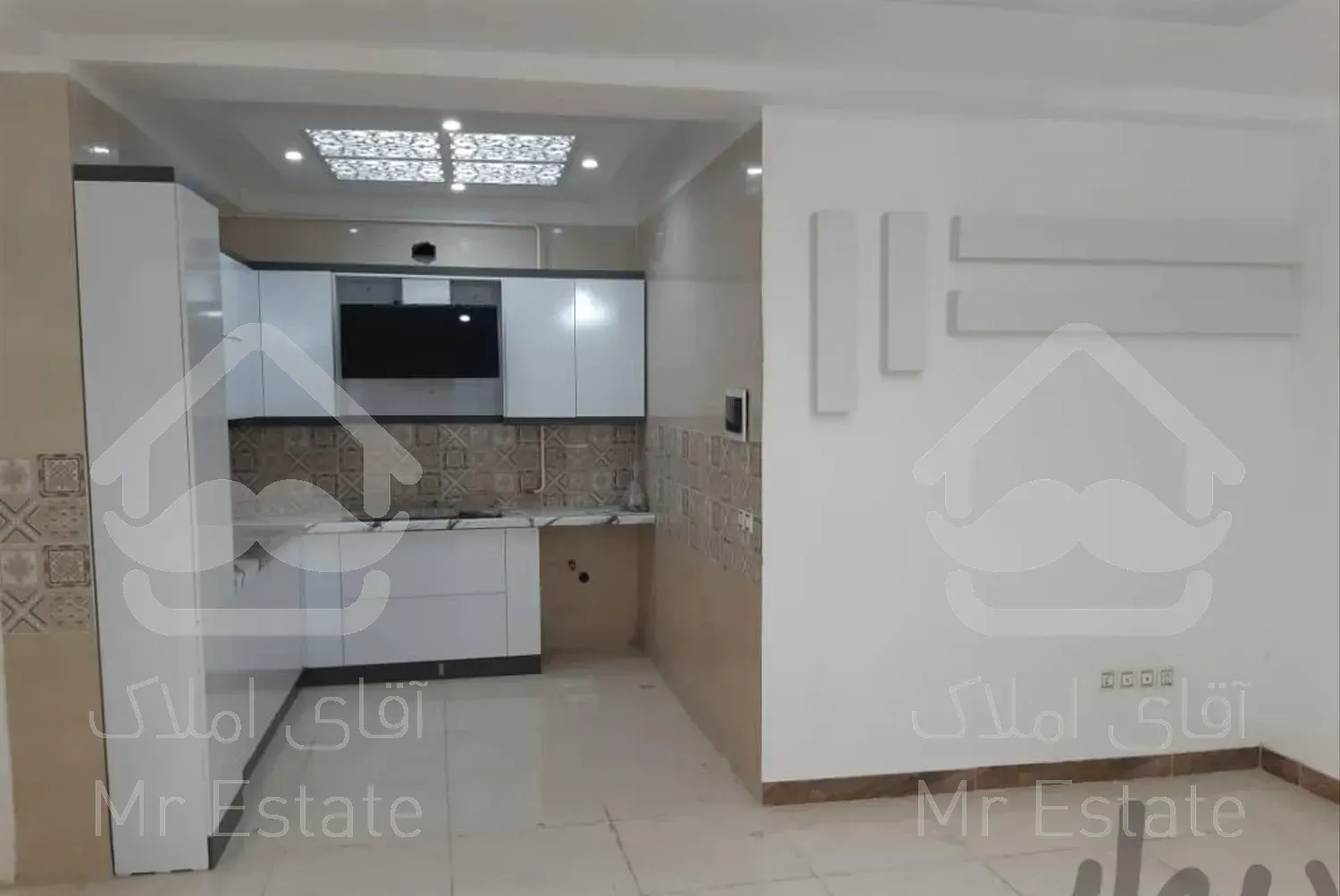 فروش سوییت خوش نقشه واقع در جاده لاهیجان