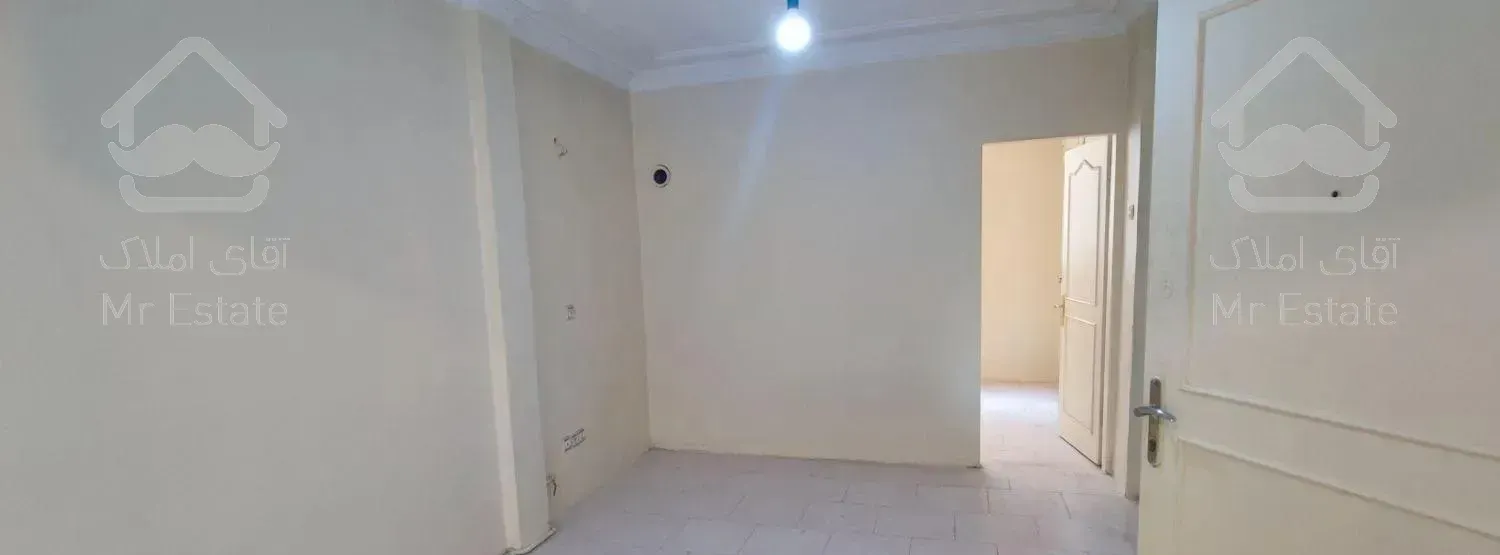 ۴۸ متر ، نواب اسکندری ، پارکینگ دار