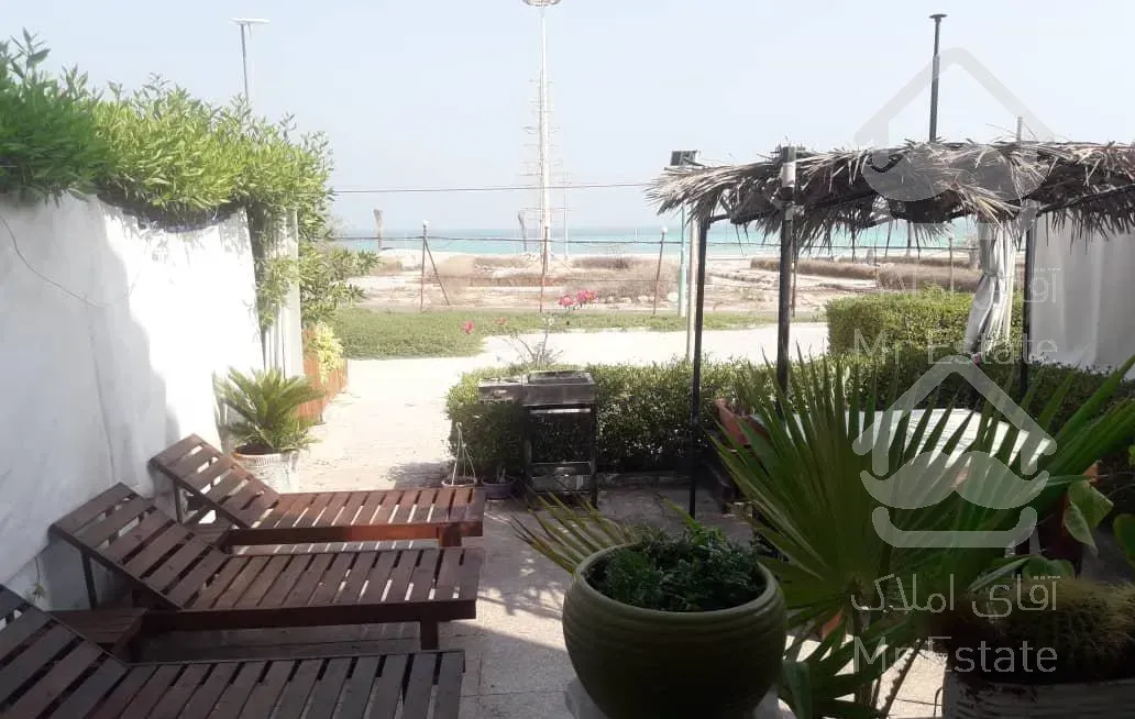 ویلا  3 خواب      لب   دریا