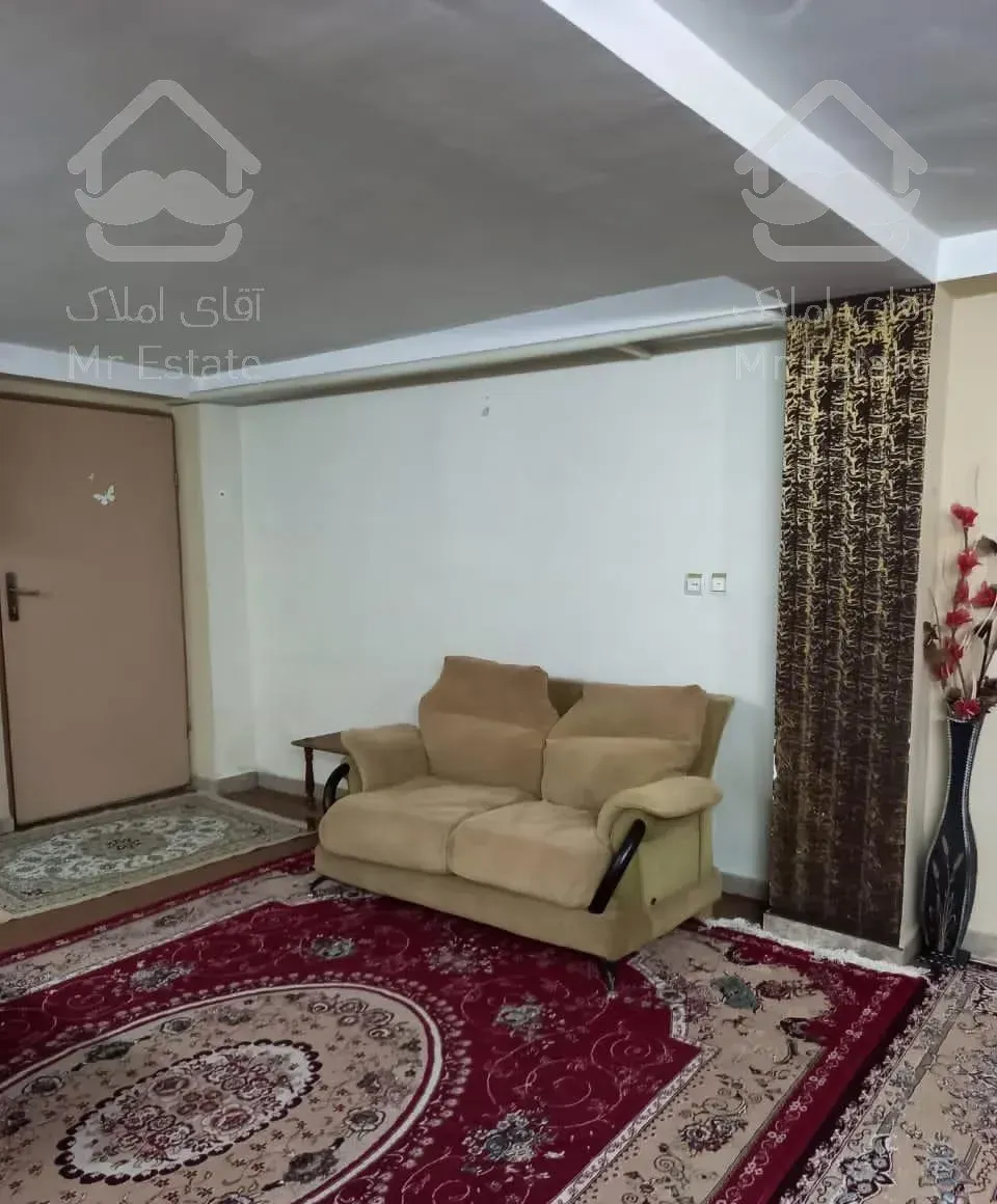 خانه بزرگ در بالا شهر آمل و مخصوص مسافران عید