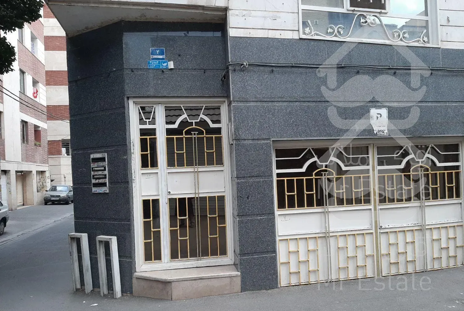 آپارتمانی نور باران، نبش ،از ۳ طرف پنجره