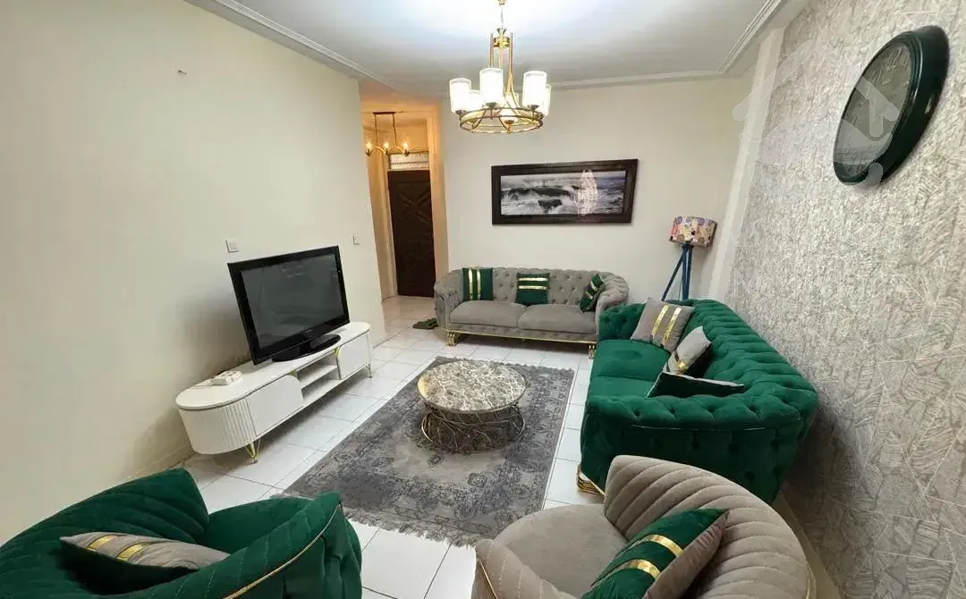 ۸۰ متری / ۲ خوابه / فول امکانات