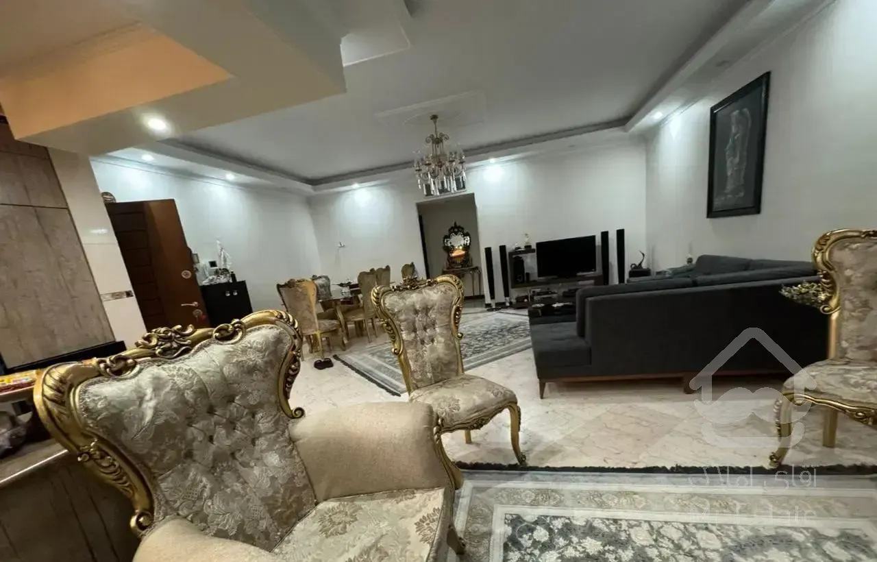 ۱۳۰متر ۳خواب فول امکانات بسیار شیک ۴سال ساخت