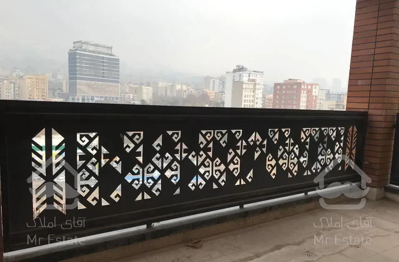 برج باغ ۲۹۰ متری