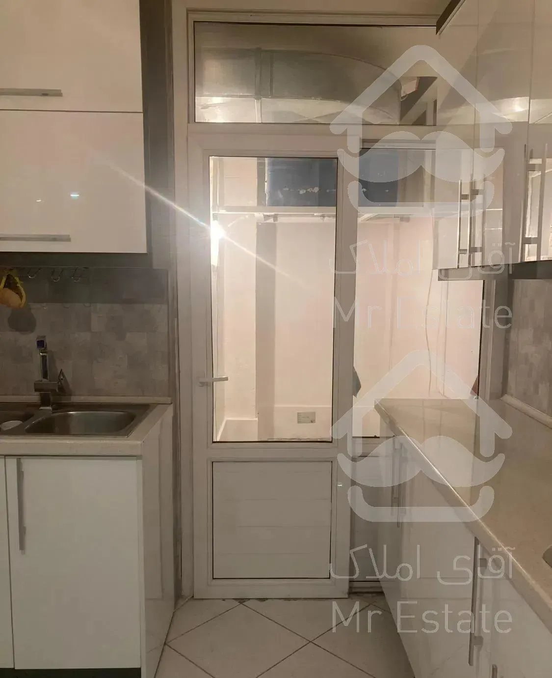 آپارتمان 115متر 2 خواب گاندی