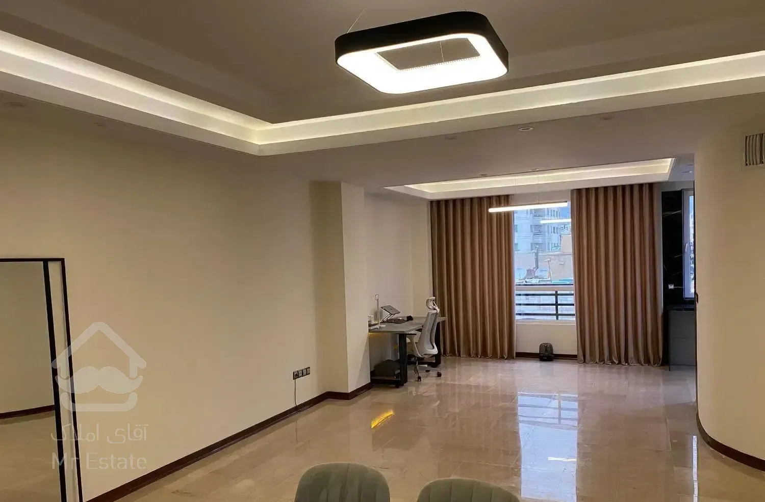 54متر/آسانسور‌دار/غرق‌نور/کاشان