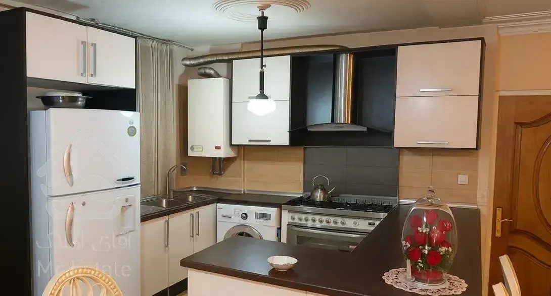 ۸۵متردوخواب/فول‌امکانات/فرجام اردیبهشت