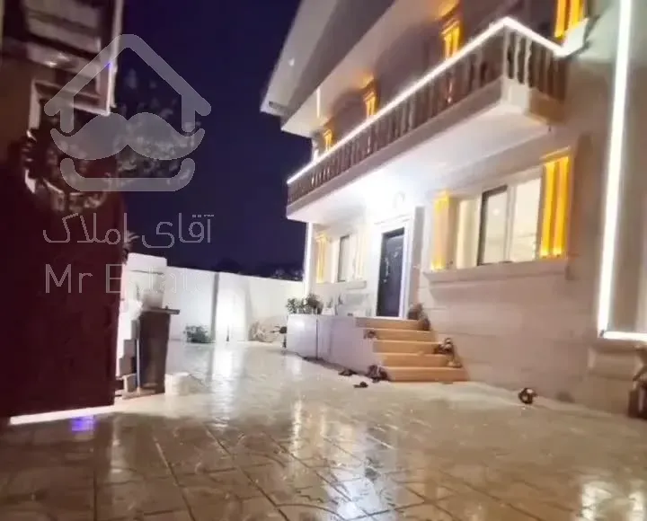 * سناتـور * ویلای 238متری نزدیک ب شهر
