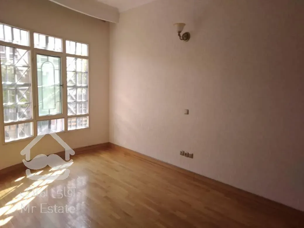 176متر 3 خوابه طبقه اول