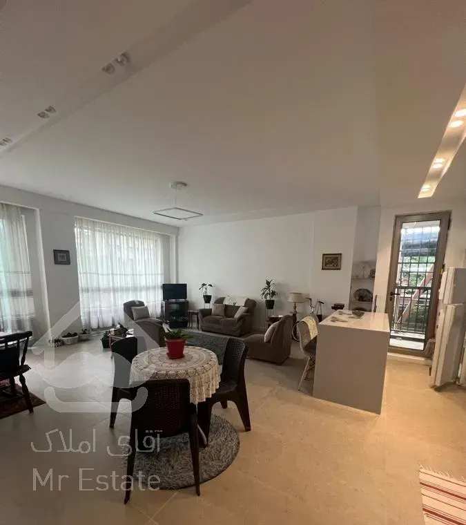 فروش واحد مدرن روبروی برج ها