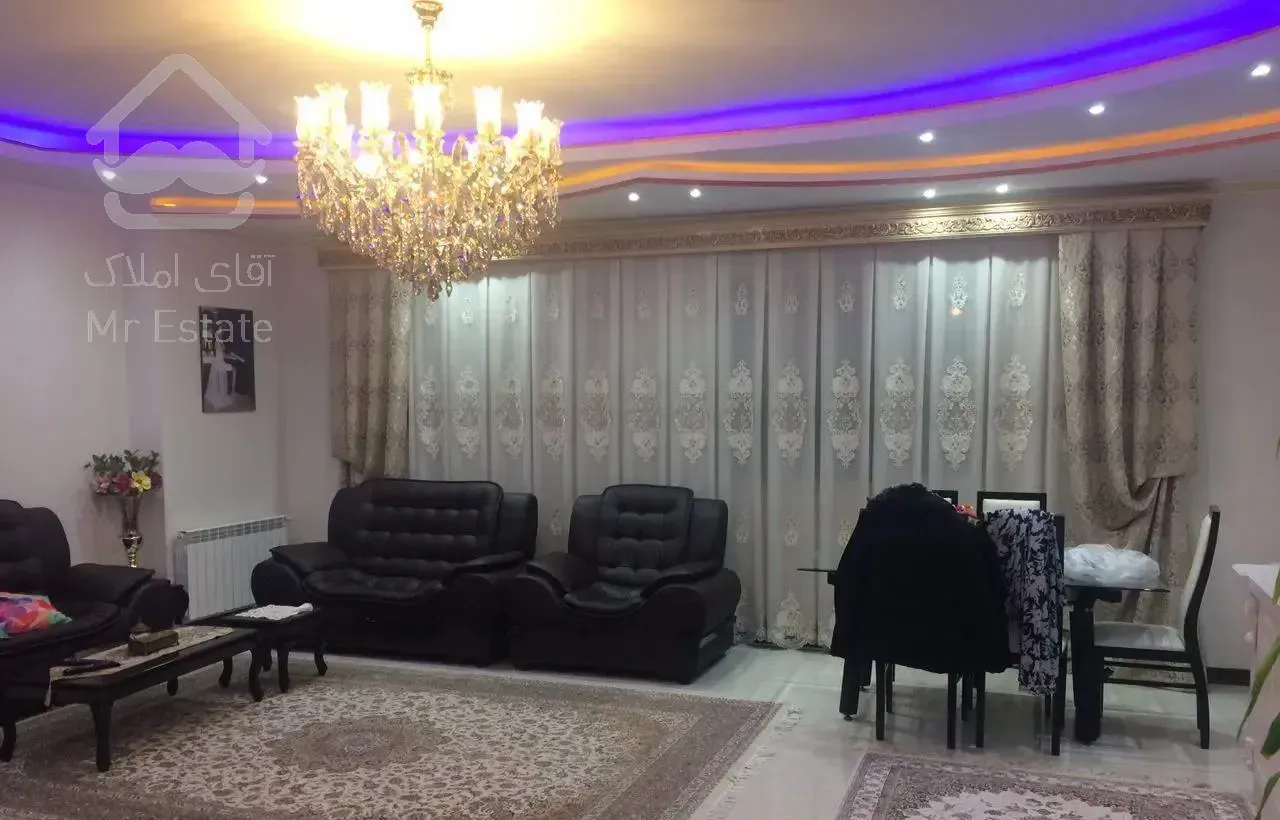 ۱۳۰متر ۳خواب/نوسازی شده/فول امکانات/روبه آفتاب