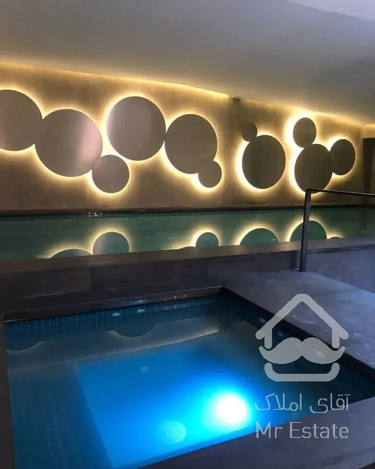 طبقه هفتم تراس بزرگ قابل چیدمان