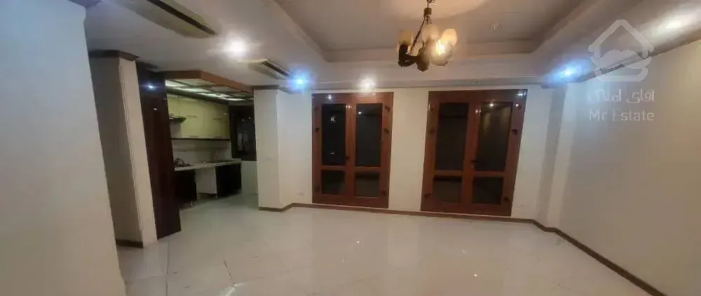 ۱۴۰ متر ۳ خوابه بدون مشابه ایرانمال دریاچه چیتگر