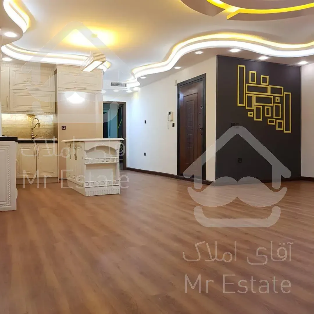 90متر 2خواب /مهندس ساز   رو به آفتاب /لوکیشن تاپ منطقه5