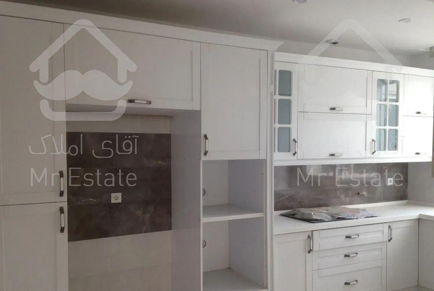 *۱۳۰ متر آپارتمان . ۳ خواب . میرداماد *