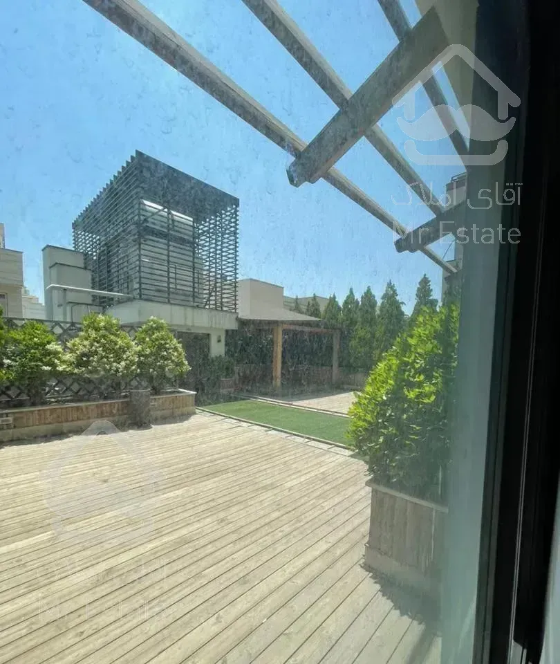 ۷۰۰متر پنت هاوس+(۱۲۰متر تراس) کامرانیه ویو