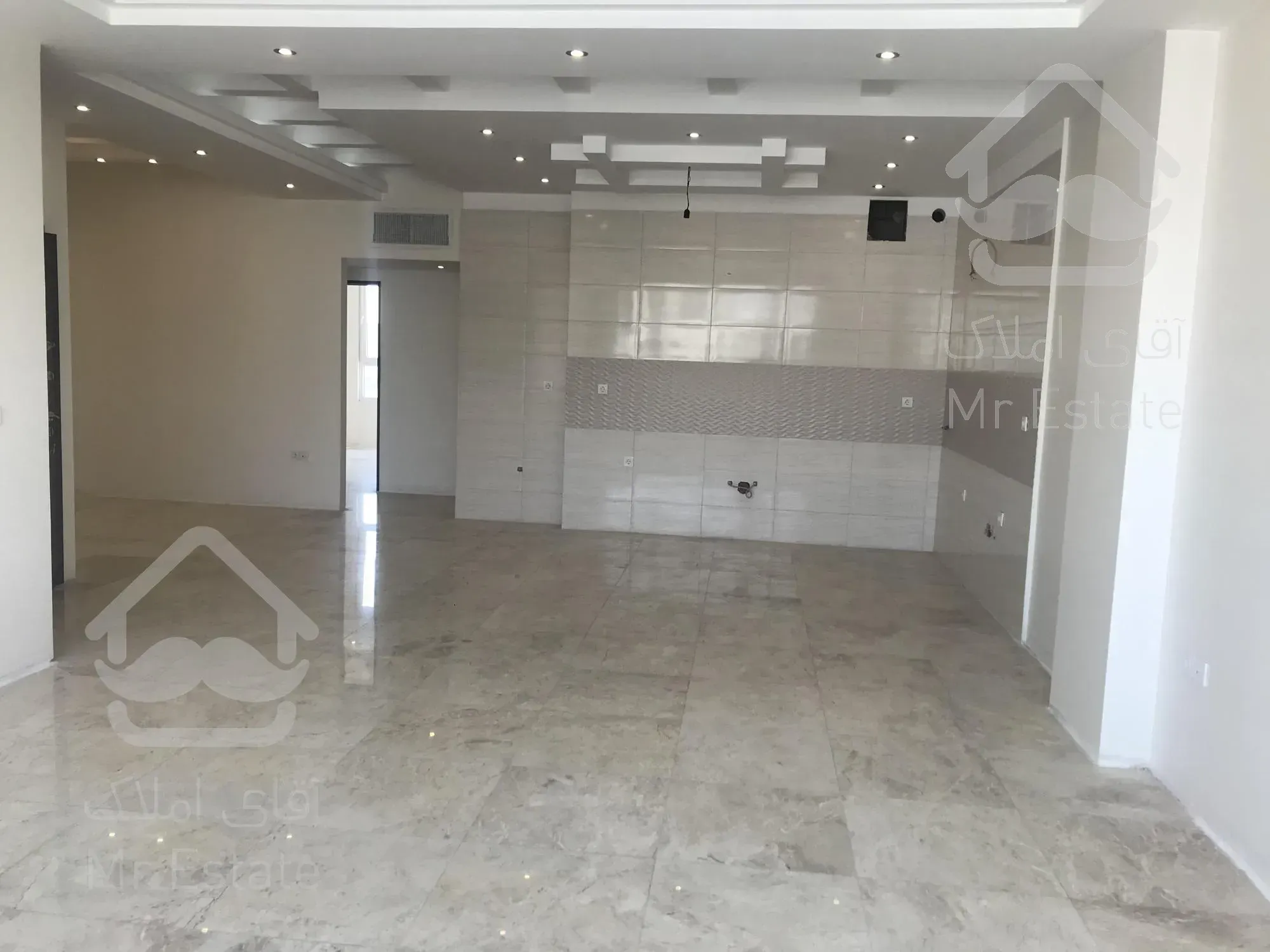 83متر آپارتمان  ( محدوده بهارشيراز )