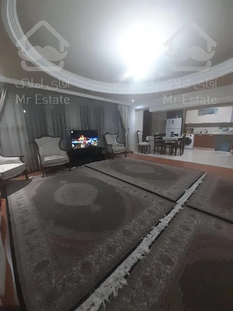 فروش آپارتمان۱۳۱متری واقع در ولیعصر_خیابان رودکی