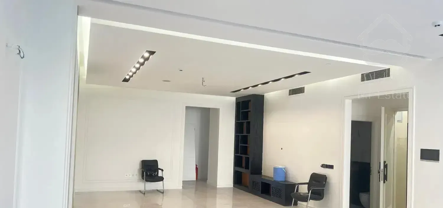 اپارتمان غرق نور 300متر سجاد