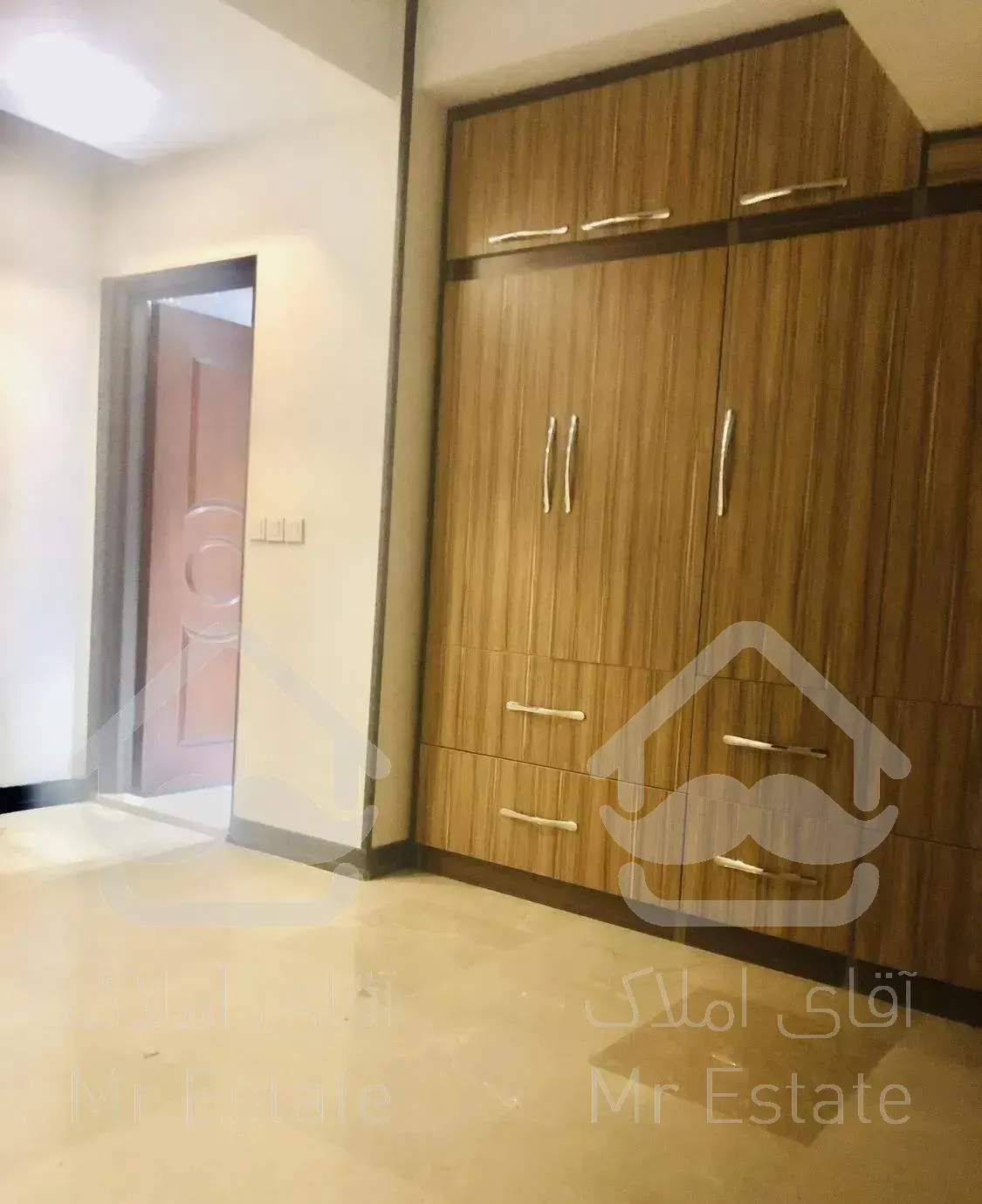 آپارتمان ۱۵۵ متری شاهین جنوبی