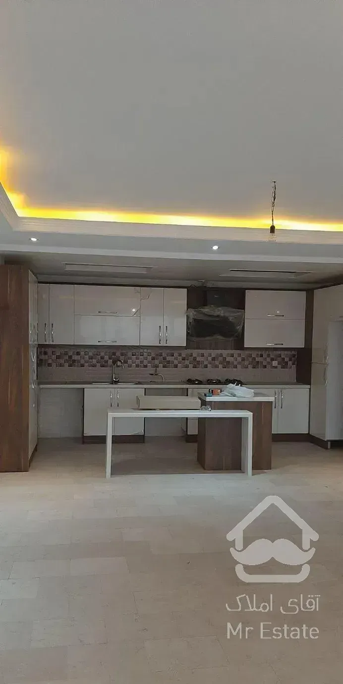 آپارتمان ۱۲۰ متری ، کلید نخورده ، ویو دار