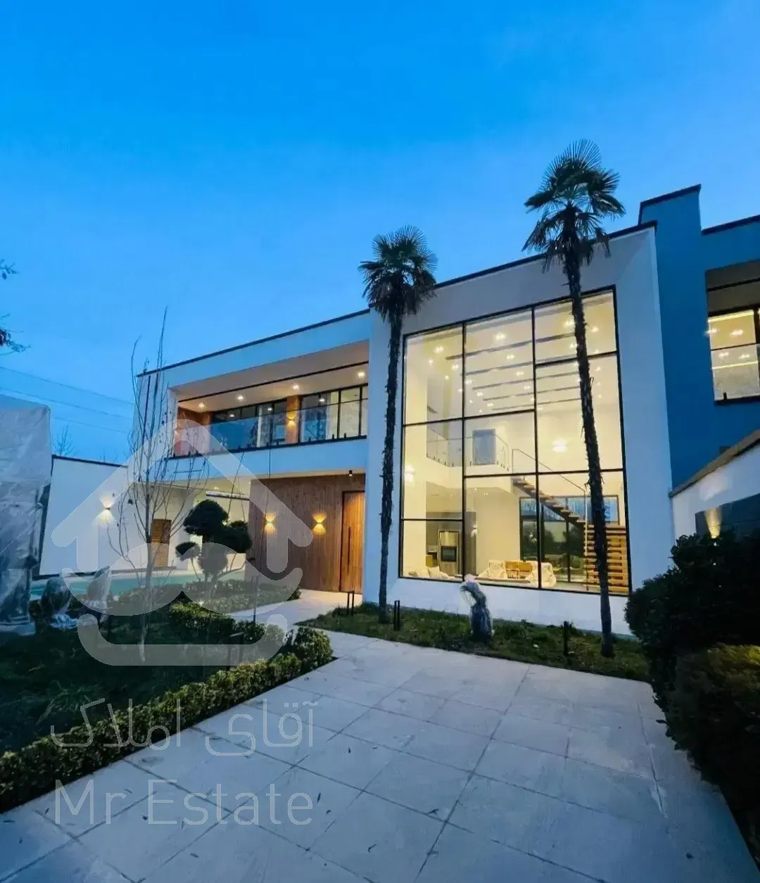 ویلا باغ دوبلکس 300 متری در بندر انزلی - 250 بنا