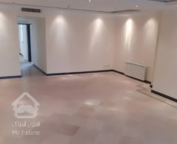 ۱۰۲متر ۲خ فول ۳ساله صادقیه فرعی دنج