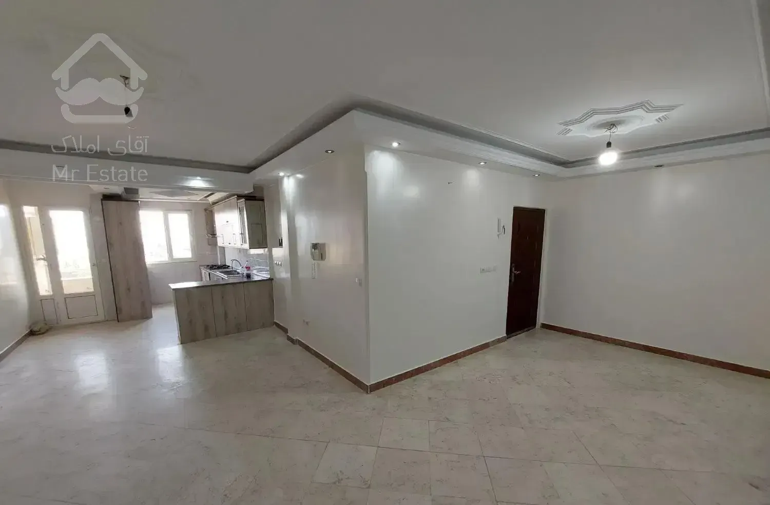 آپارتمان ۸۰ متری علم و صنعت