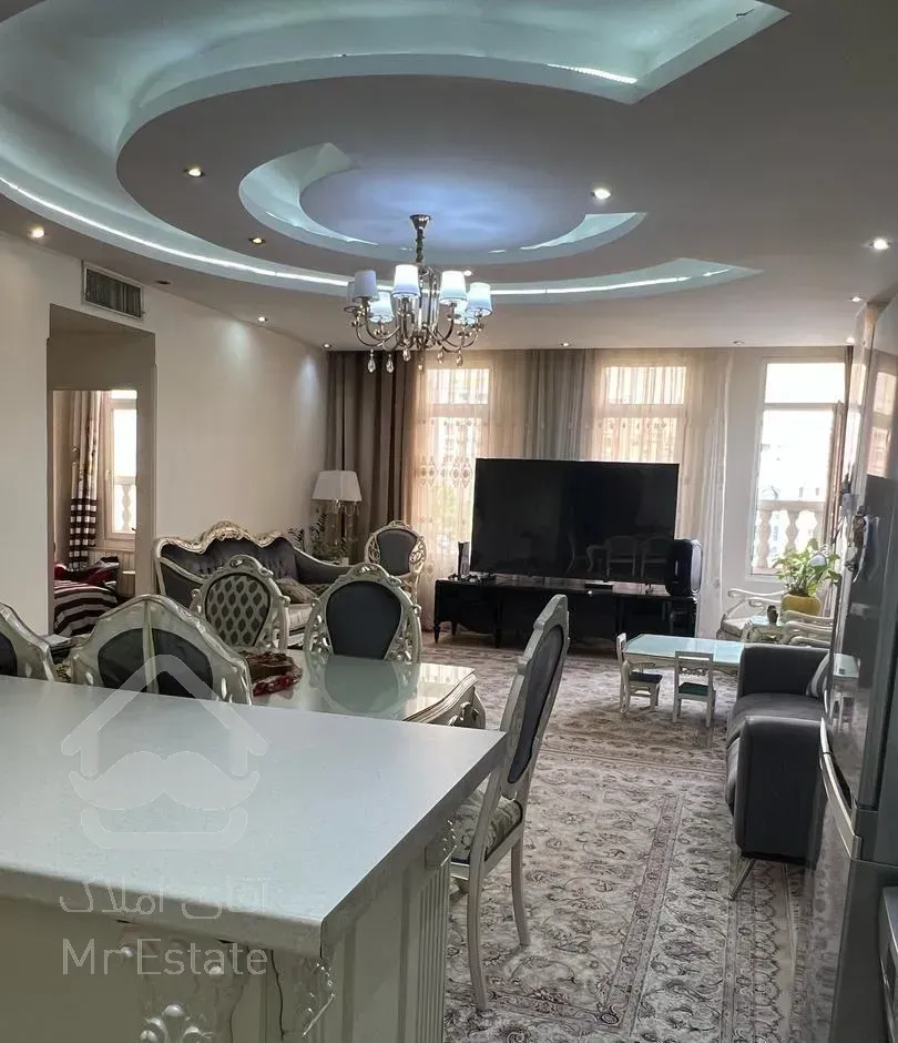 ۸۷ متر شمال ستارخان/فول امکانات/فروش فوری