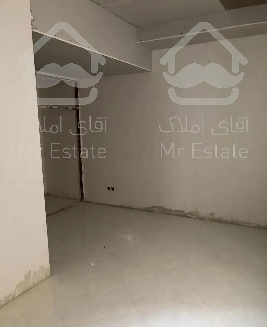 ۸۳ متری نوساز//فول امکانات//خ دهقان