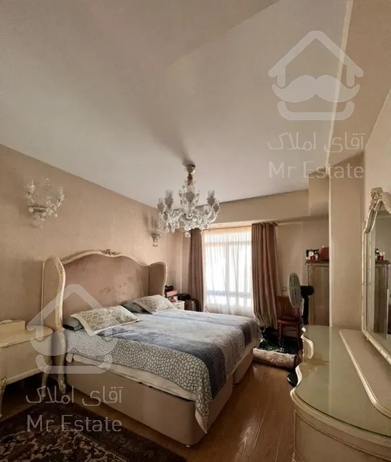 فروش واحد ۱۱۴ متری در آجودانیه