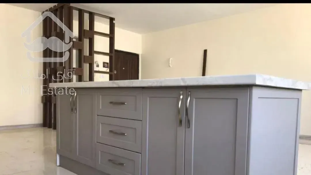 ۷۷ متر . فول امکانات . خ ولی عصر وردآورد