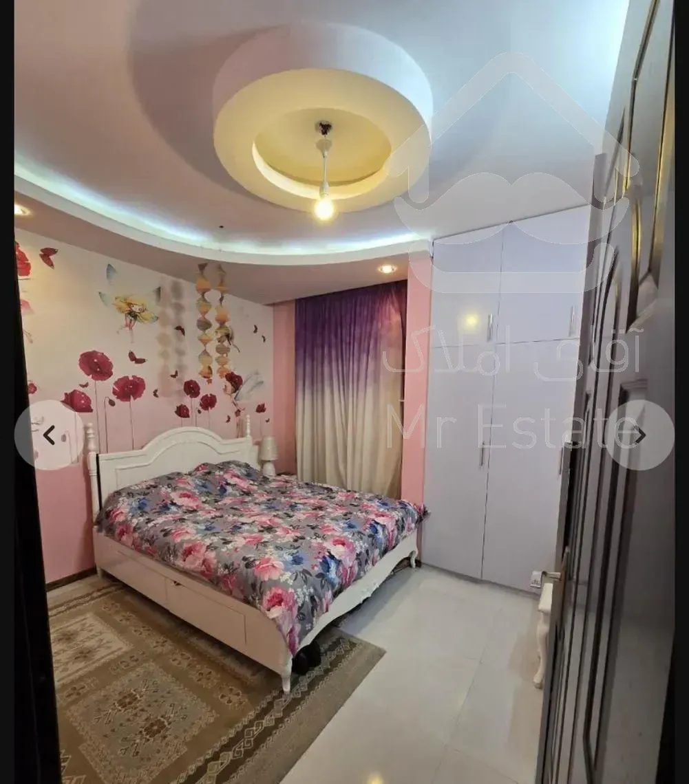 ۸۰ متری دوخواب/لادن