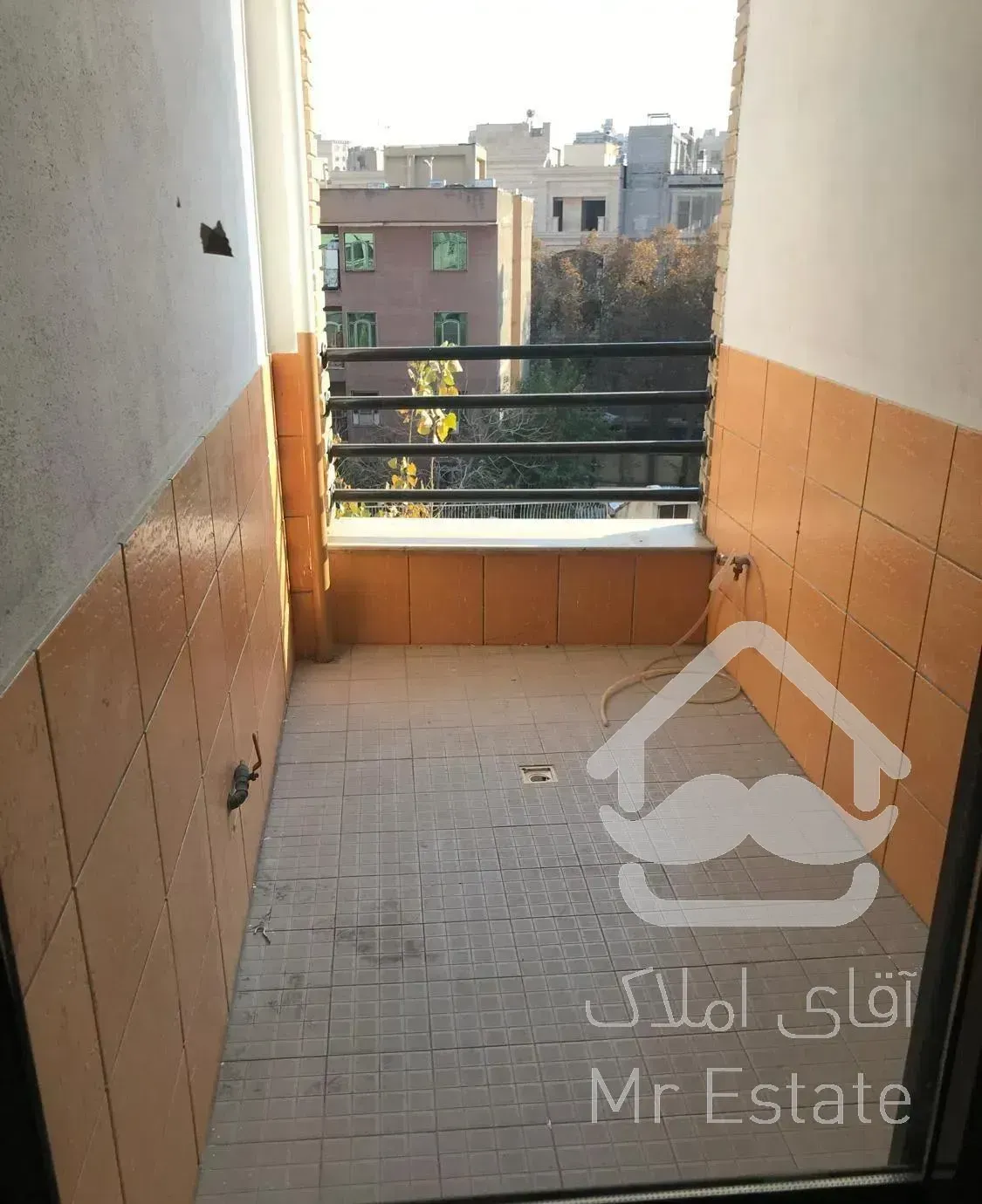 ۱۱۷ متر آپارتمان فرمانیه اندرزگو