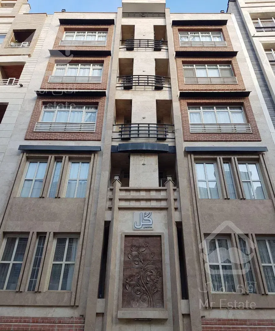 آپارتمان ۱۰۰ متر