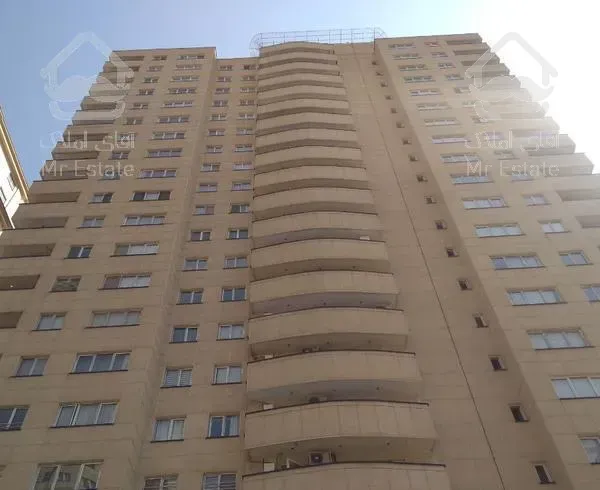 طبقه آخر-۹۰متری دو خواب-ویو دریاچه