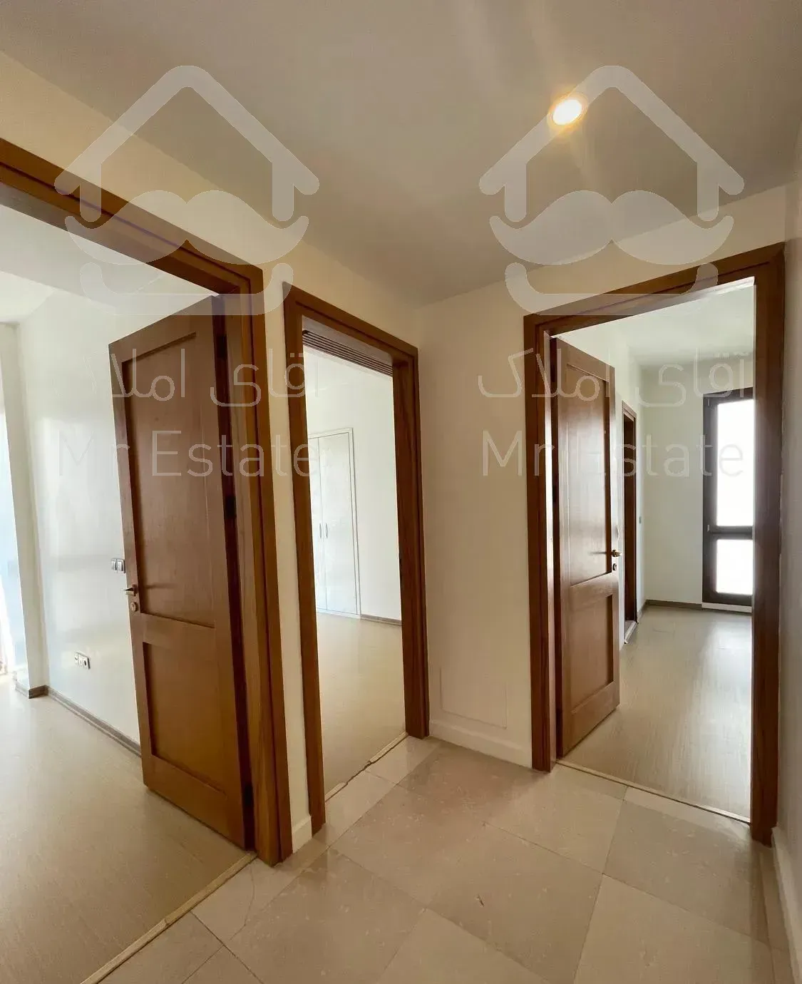 کامرانیه شمالی ۲۲۰ متر ۳ خواب شیک تراس بزرگ