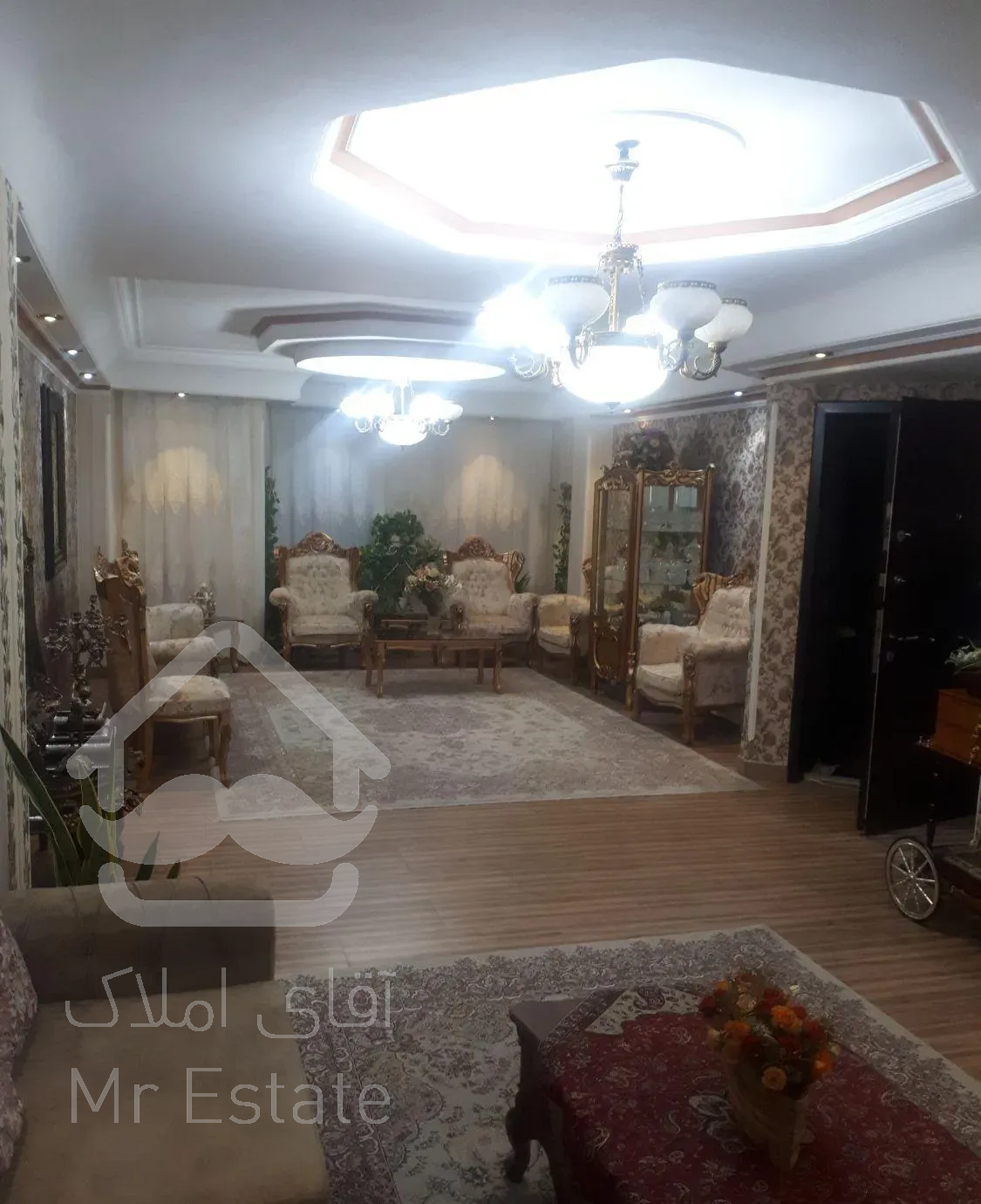 ۱۲۵متر/زمینی1000مترب بالا/قدرالسهم بالا/شهرک پرواز