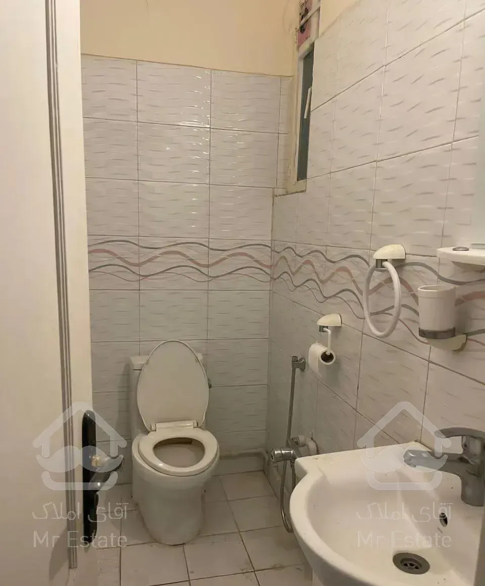 ۹۳ متر ۲خواب جمالزاده شمالی ،پارکینگ ،طبقه اول