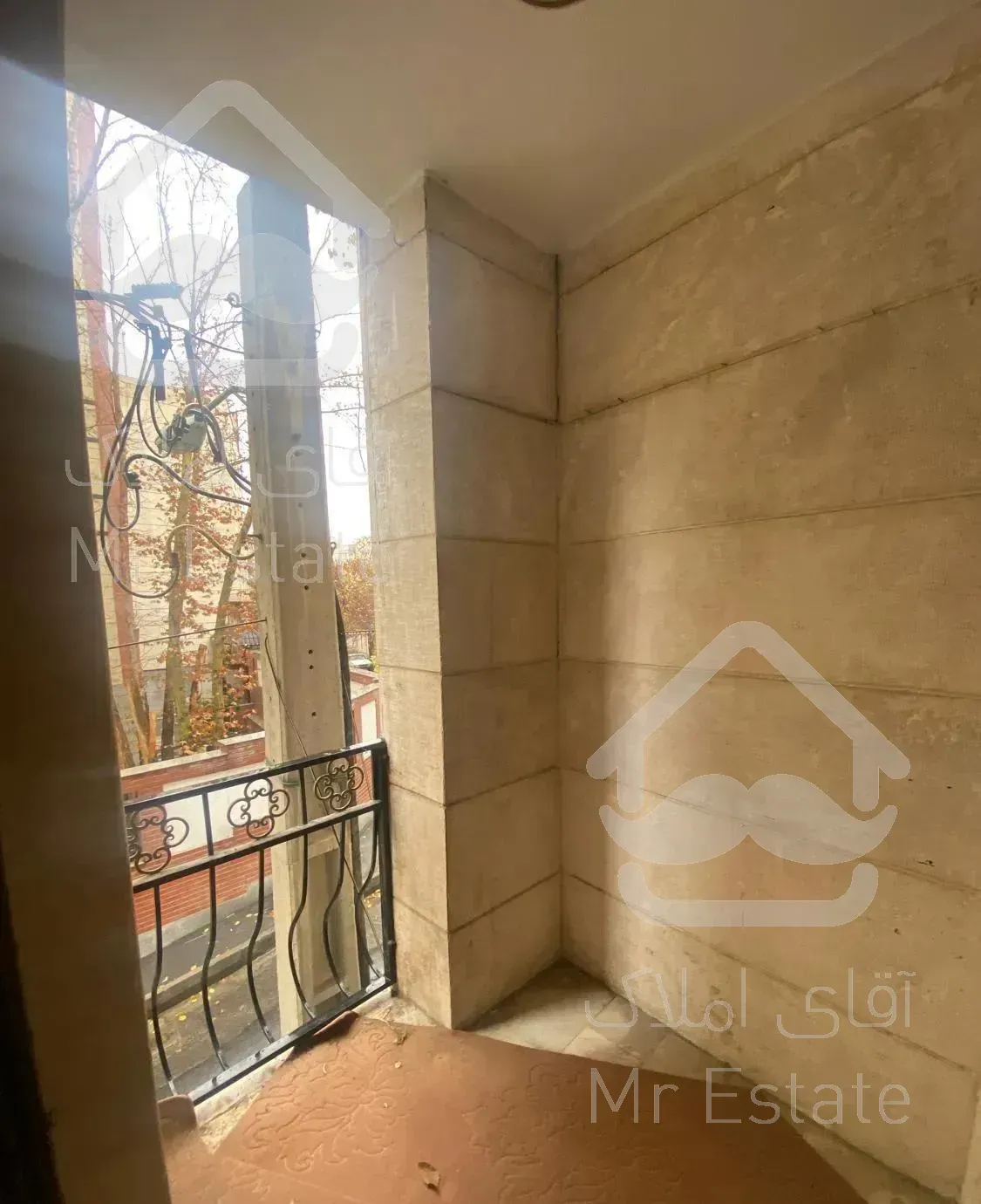 ۹۰ متر آپارتمان واقع در لویزان