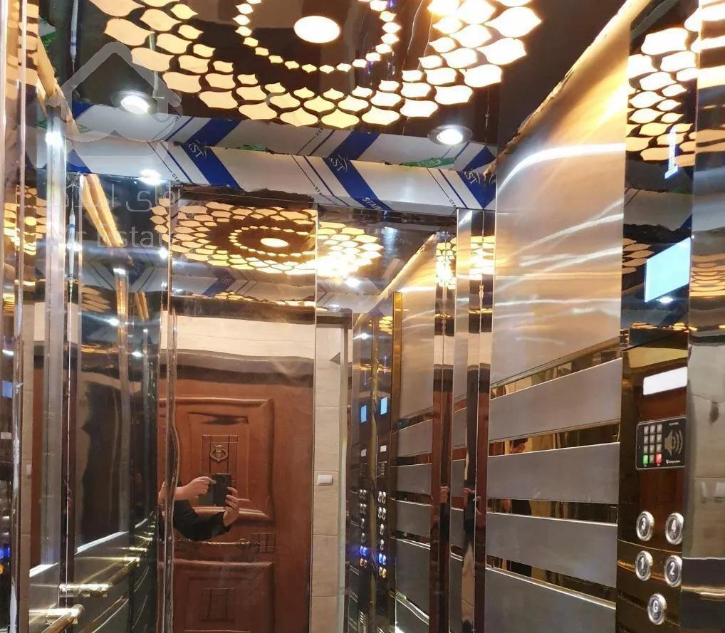 ۹۰ متر ۲ نبش نورفول امکانات نوساز ۱۸ متر حیاط شخصی