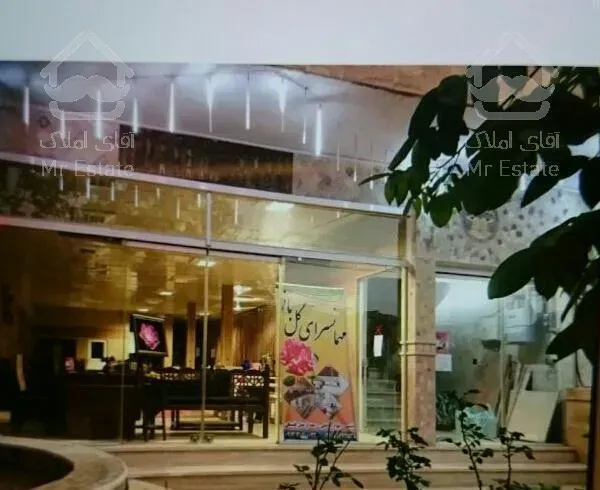 معاوضه ویلایی 3طبقه 560متر10اتاق سوییت 50 تخت