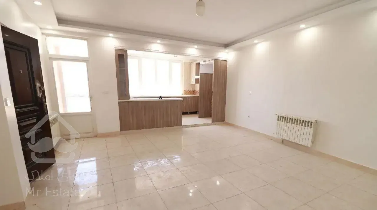 ۸۵ متر  شهران ادهمی ۶ سال ساخت