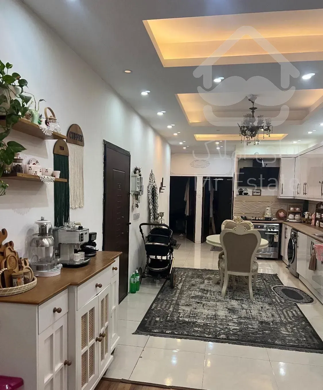 آپارتمان 103 متری تک واحدی نزدیک به حرم مطهر رضوی