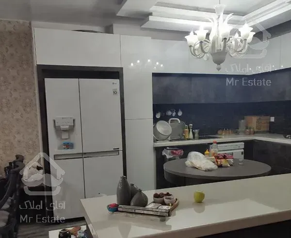 واحد ۱۱۵ متری سندی ۵ متر نورگیر اضافه شده