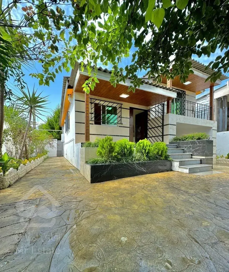 ویلاباغ مناسب سکونت خانواده/داخل شهرک/پارکینگ