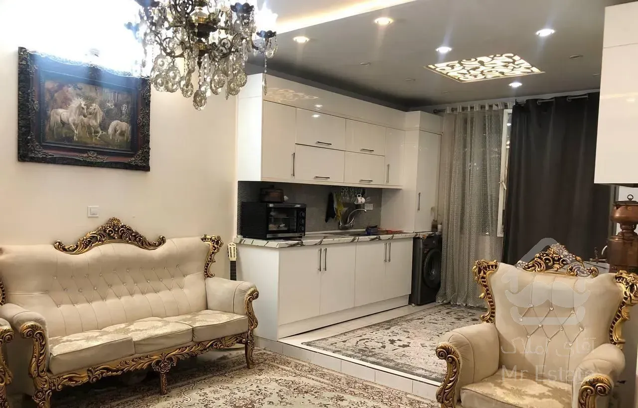 آپارتمان ۵۷ متر/تک واحدی/پارکینگ دار/دو خواب/