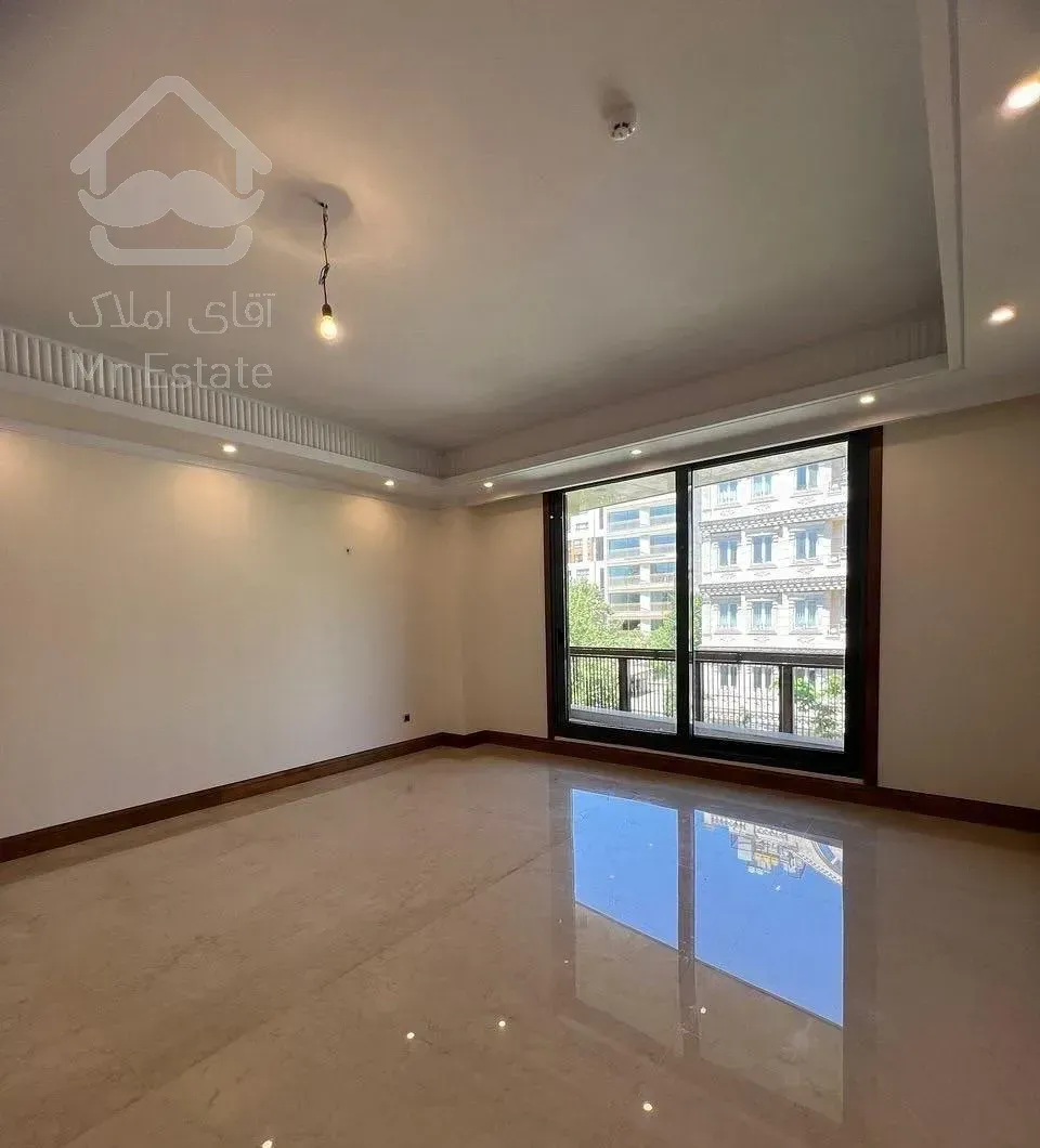 محمودیه ۱۹۰متر۲پارکینگ تراس وسیع خوش‌نقشه‌زیر۱۰سال